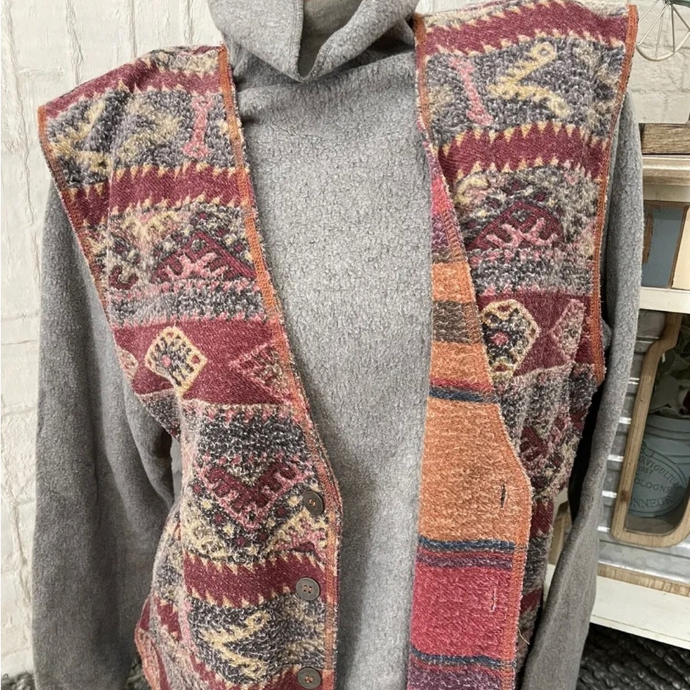 Women’s Vtg. EXPRESS Reversible Aztec Pattern Vest M NEW!